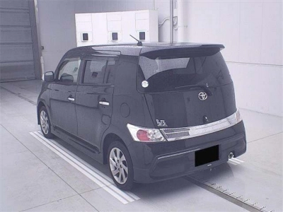TOYOTA BB