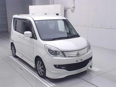 MITSUBISHI DELICA D:2