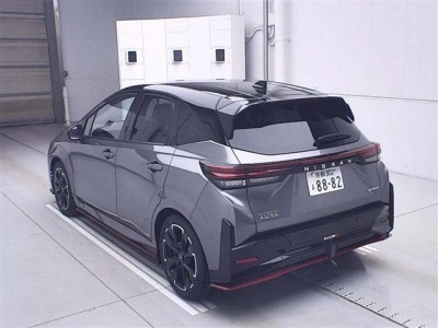 NISSAN AURA