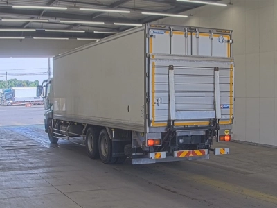 MITSUBISHI FUSO SUPER GREAT
