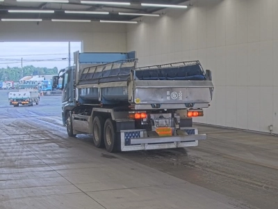MITSUBISHI FUSO SUPER GREAT