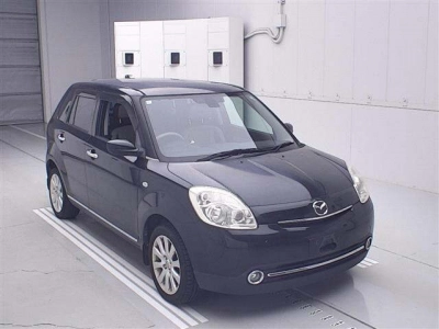 MAZDA VERISA