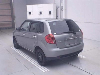 MAZDA VERISA