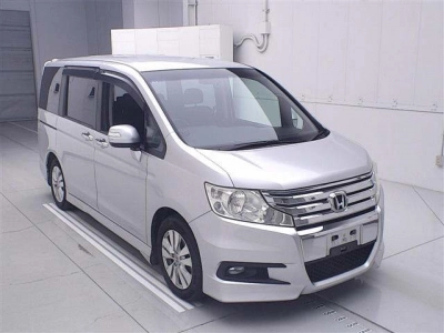 HONDA STEPWGN SPADA
