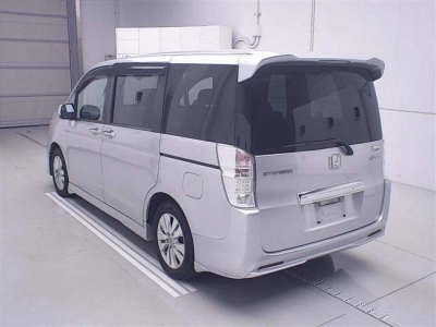 HONDA STEPWGN SPADA
