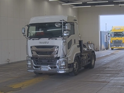 ISUZU GIGA