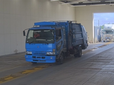 MITSUBISHI FUSO FIGHTER