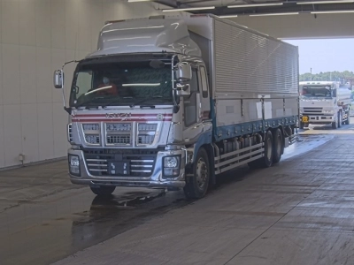 ISUZU GIGA