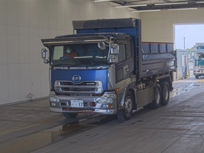 NISSAN UD