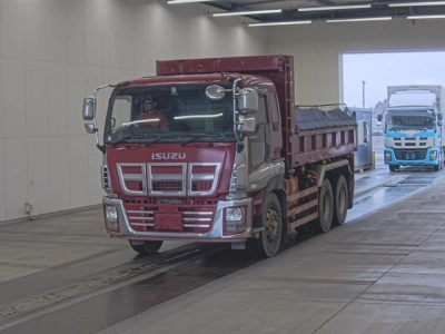 ISUZU GIGA