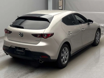 MAZDA MAZDA3 FASTBACK