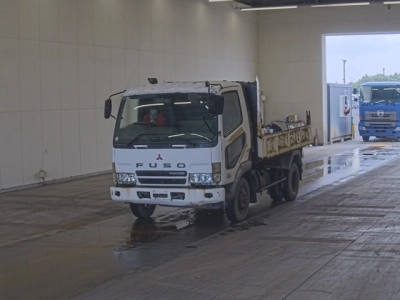 MITSUBISHI FUSO FIGHTER