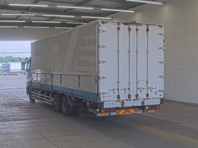 MITSUBISHI FUSO SUPER GREAT