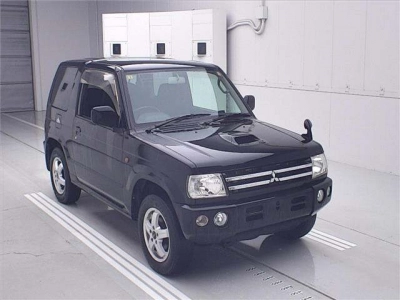 MITSUBISHI PAJERO MINI