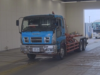 ISUZU GIGA