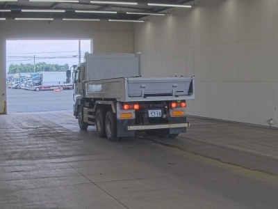ISUZU GIGA