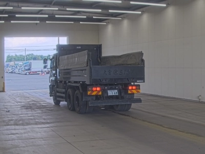 ISUZU GIGA