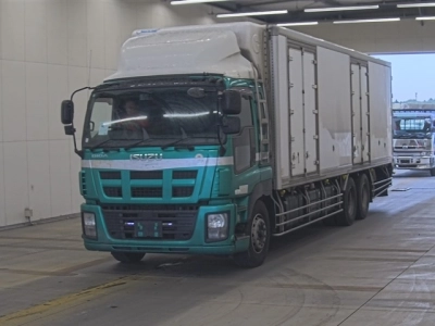 ISUZU GIGA