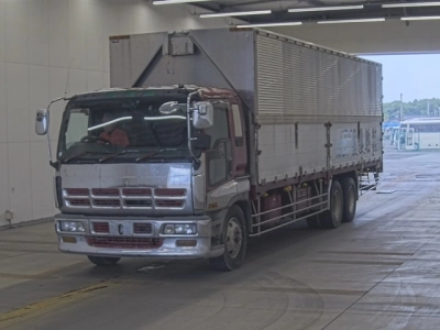 ISUZU GIGA