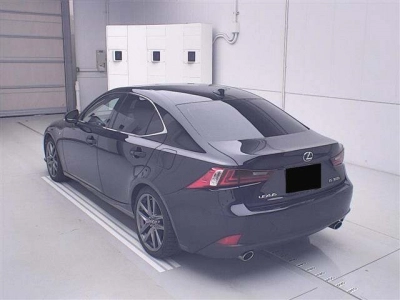 LEXUS IS