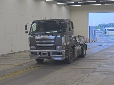 NISSAN UD