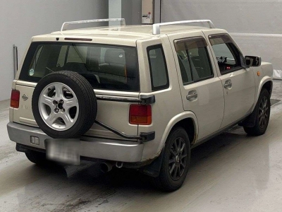 NISSAN RASHEEN