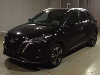 NISSAN KICKS