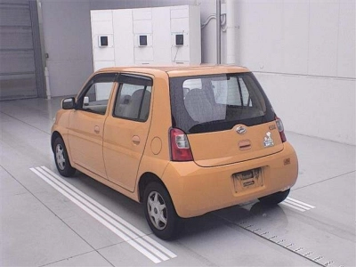 DAIHATSU ESSE