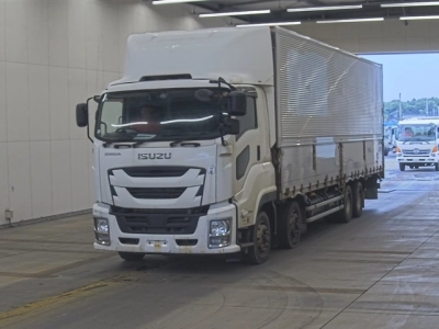 ISUZU GIGA