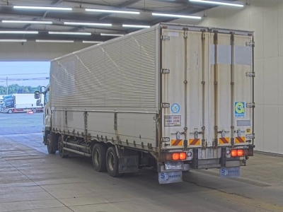 ISUZU GIGA