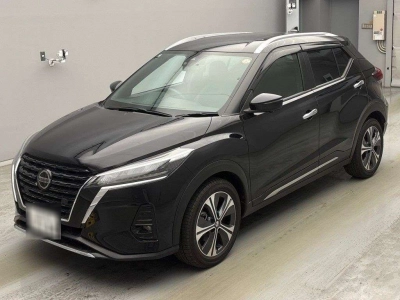 NISSAN KICKS