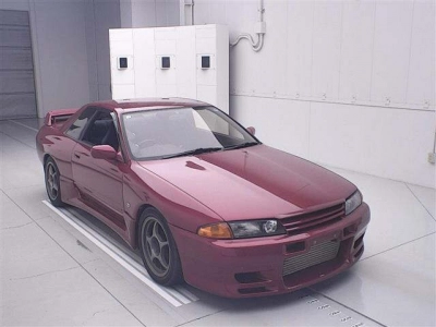 NISSAN SKYLINE