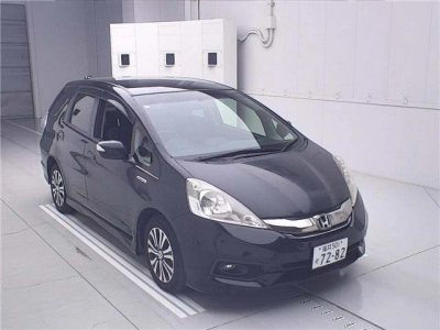 HONDA FIT SHUTTLE