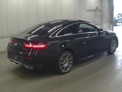 MERCEDES BENZ E CLASS