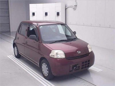 DAIHATSU ESSE
