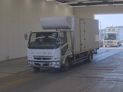 MITSUBISHI FUSO FIGHTER