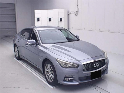 NISSAN SKYLINE