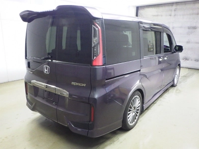 HONDA STEPWGN SPADA