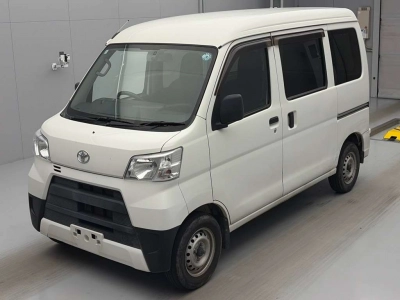 TOYOTA PIXIS VAN