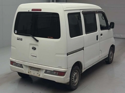 TOYOTA PIXIS VAN