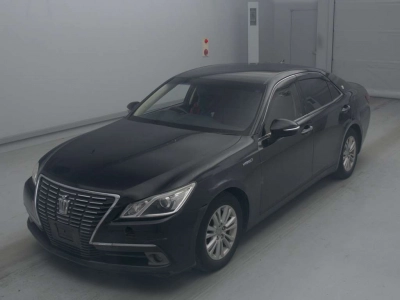 TOYOTA CROWN HYBRID