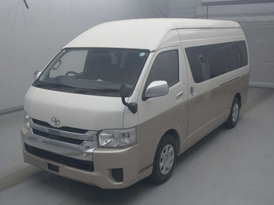TOYOTA HIACE WAGON