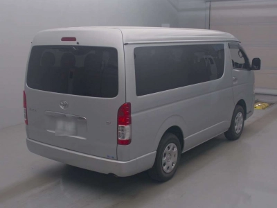 TOYOTA HIACE WAGON
