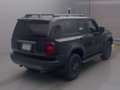 TOYOTA LAND CRUISER 250