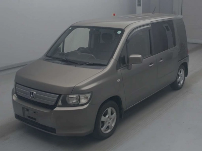 HONDA MOBILIO SPIKE