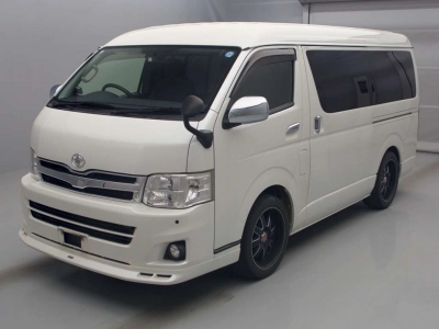 TOYOTA HIACE WAGON