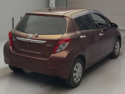 TOYOTA VITZ