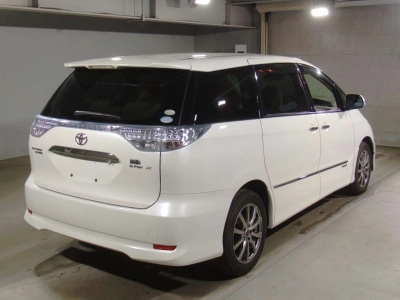 TOYOTA ESTIMA HYBRID