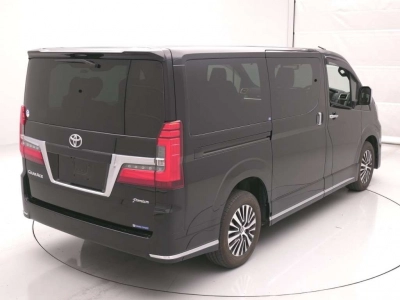 TOYOTA GRANACE