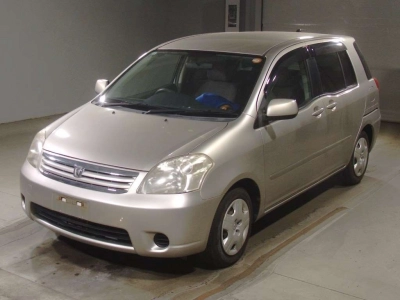 TOYOTA RAUM